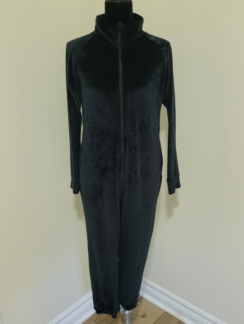 Smash + Tess Women's Black Zipper-Front Velour Jumpsuit Small Loungewear Cozy
